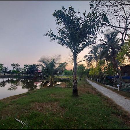 Banani Resort By Wb Inn Gosaba Ngoại thất bức ảnh