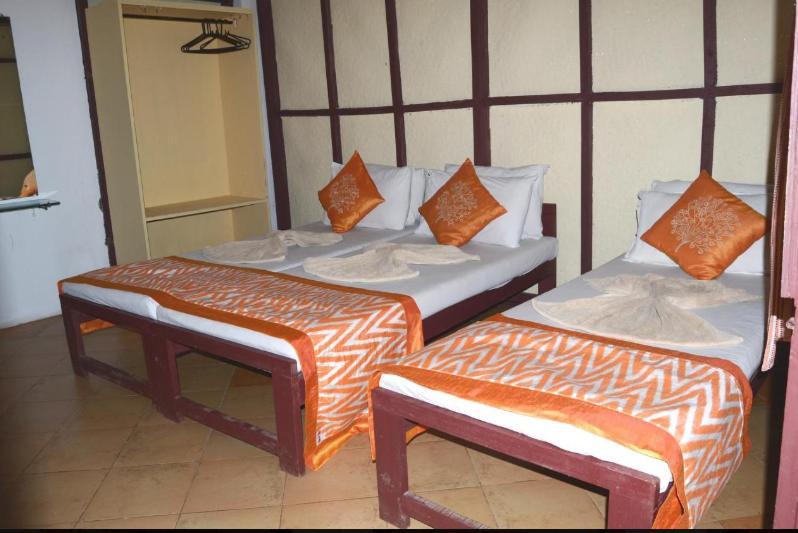 Banani Resort By Wb Inn Gosaba Ngoại thất bức ảnh